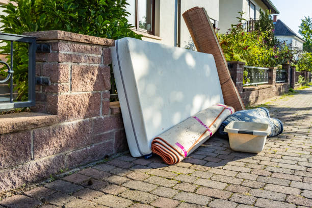 Best Commercial Cleanout Services  in Devine, TX
